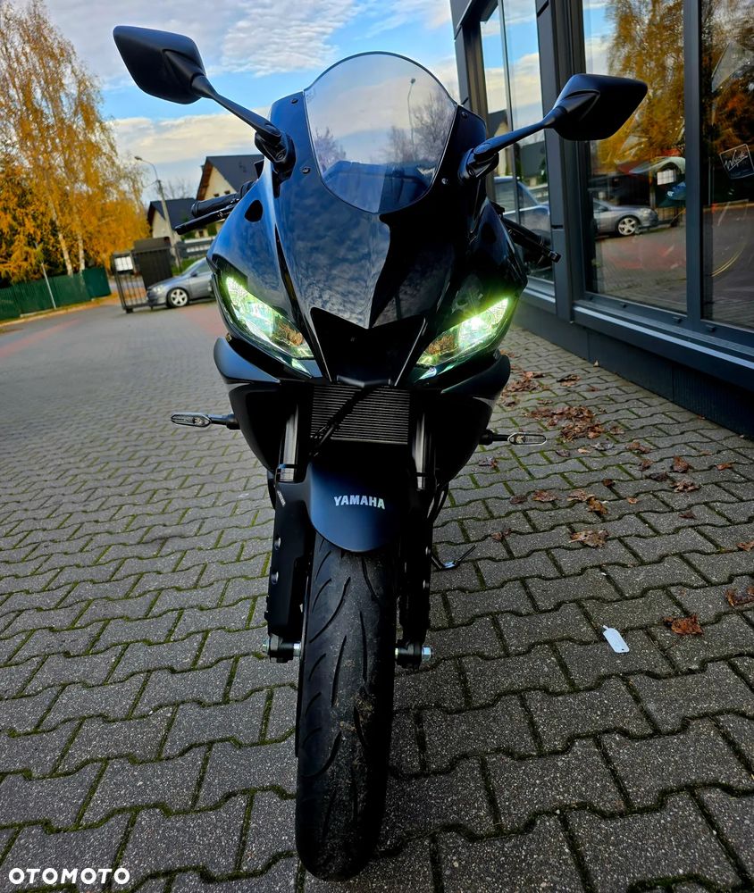 Yamaha R3 - 10