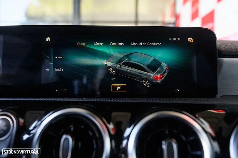 Mercedes-Benz A 180 Limousine d AMG Line Aut. - 50