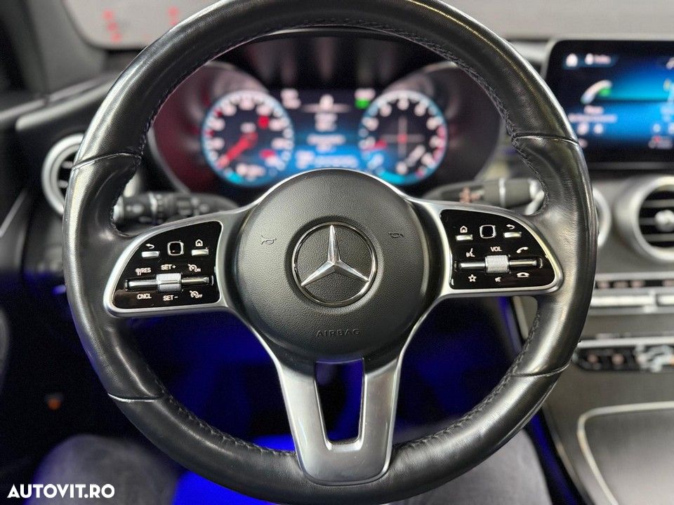 Mercedes-Benz GLC 300 4MATIC 9G-TRONIC AMG Line - 7