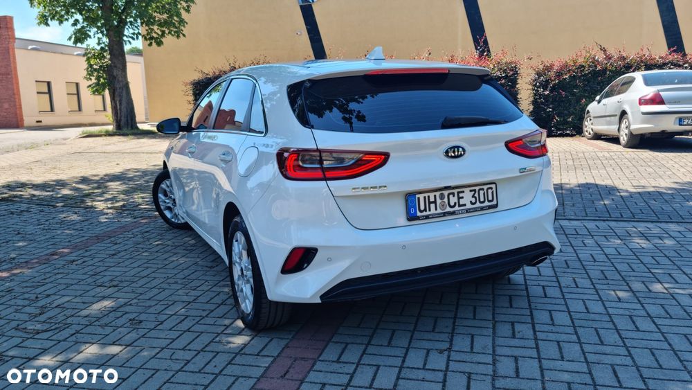 Kia Ceed 2021 photo 3