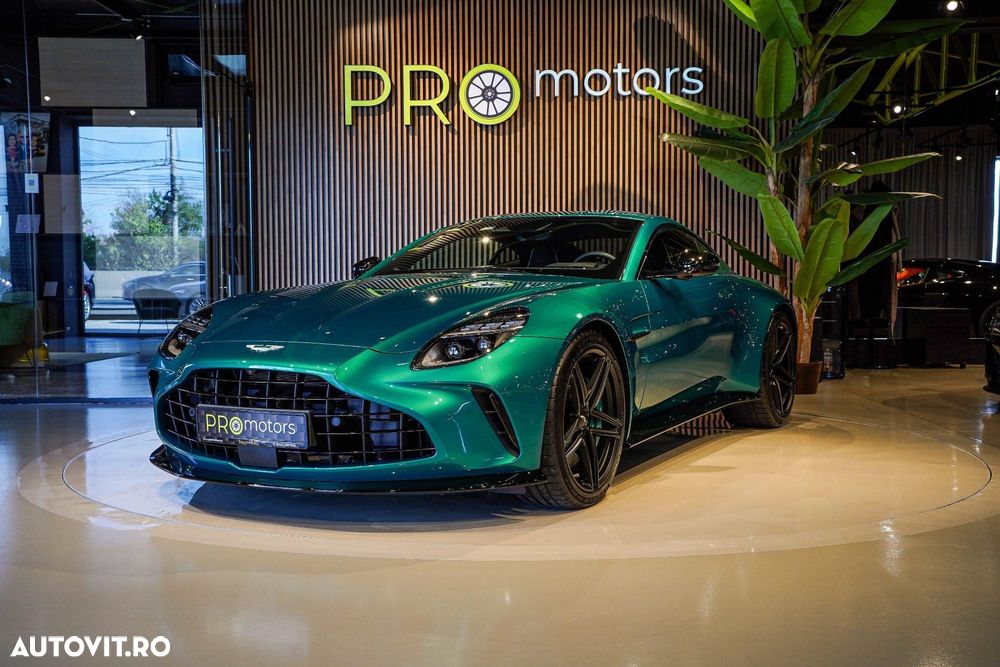 ASTON MARTIN V8 Vantage 2024