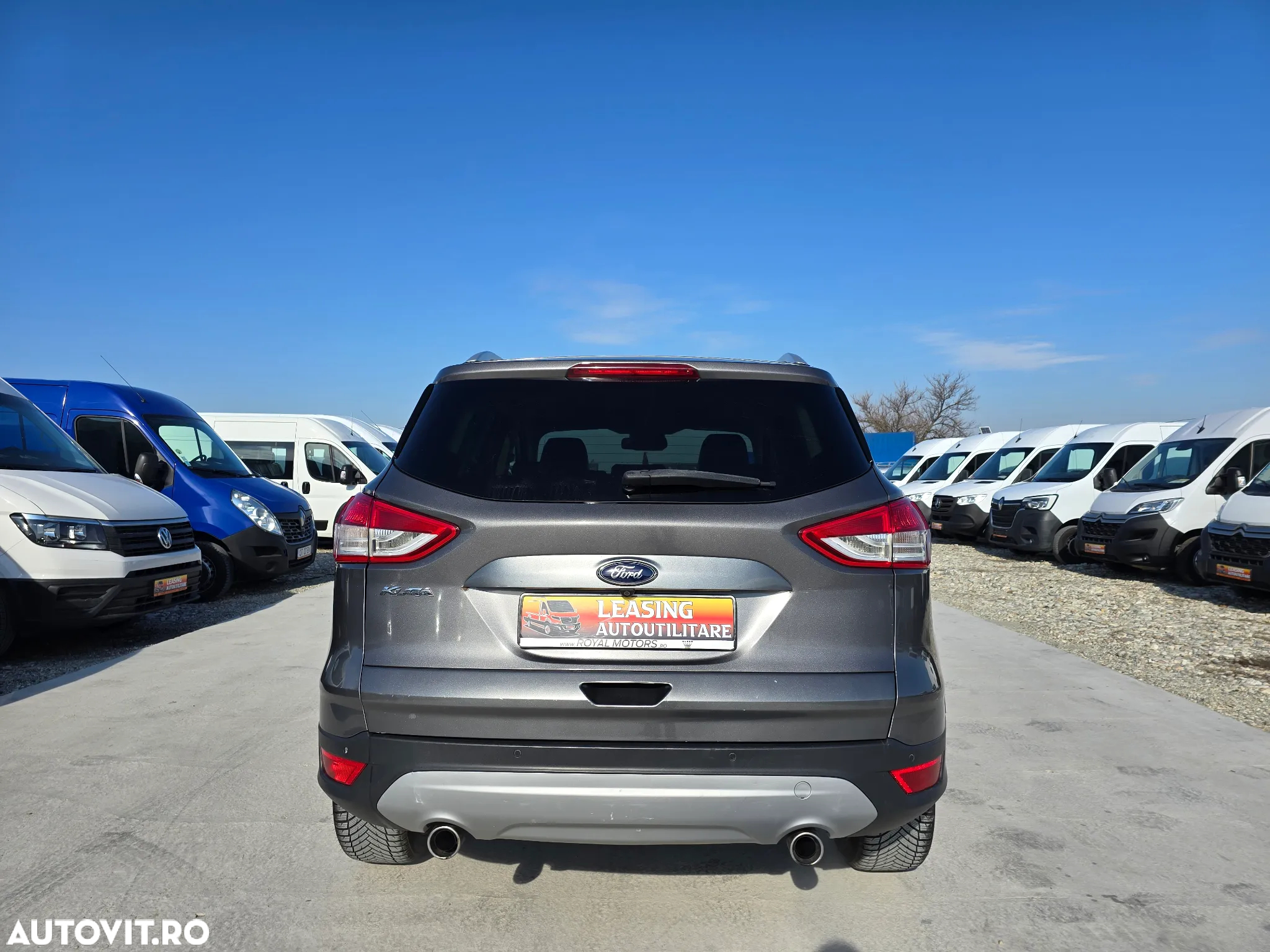 Ford Kuga 2.0 TDCi 4WD Powershift Titanium - 8