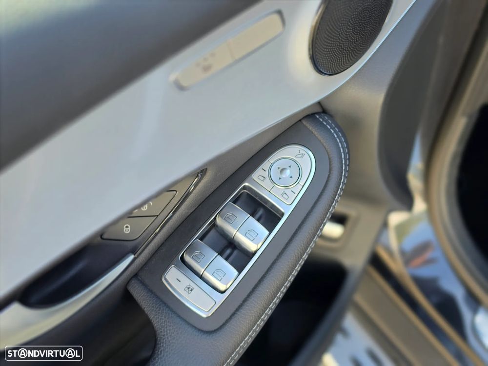 Mercedes-Benz GLC 300 de 4Matic 9G-TRONIC AMG Line - 7