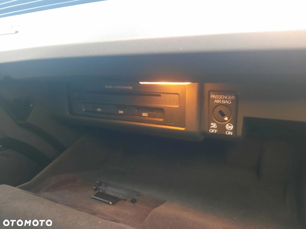 Audi A4 Limousine 2.0 TDI DPF clean diesel quattro S tronic S line Sportpaket - 18