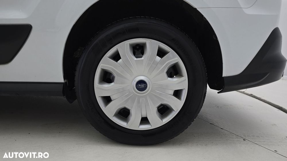Ford Transit Connect - 22