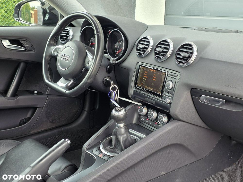 Audi TT Coupé - 8