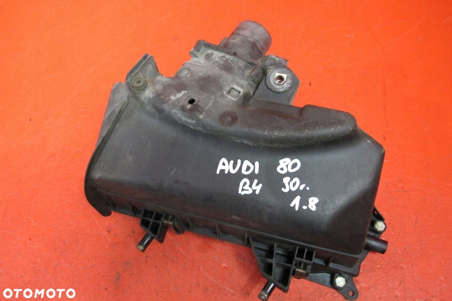 AUDI 80 B3 86-91 1.8 B JN OBUDOWA FILTRA POWIETRZA 048133837B - 1