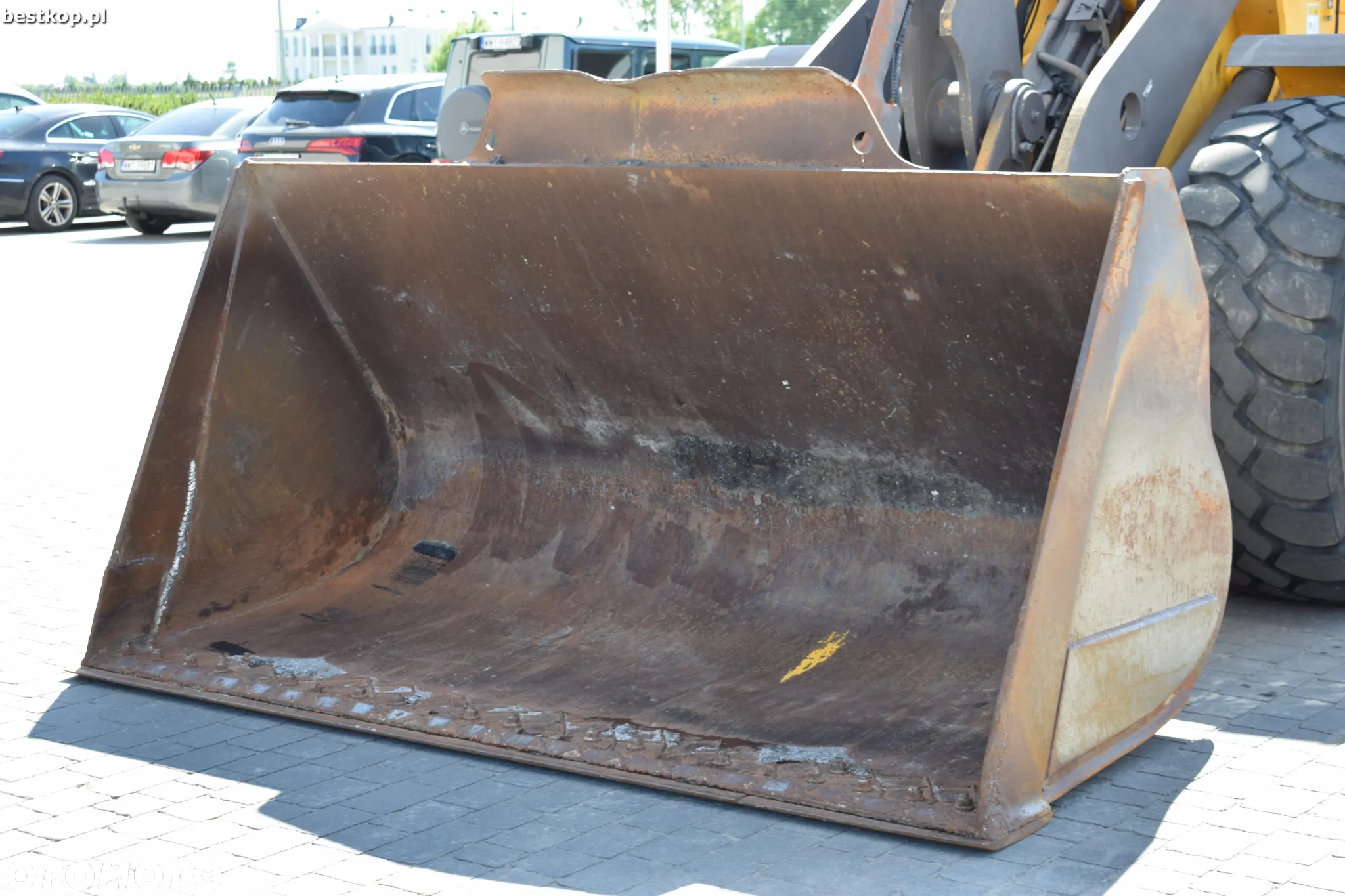 Volvo L90F - 15