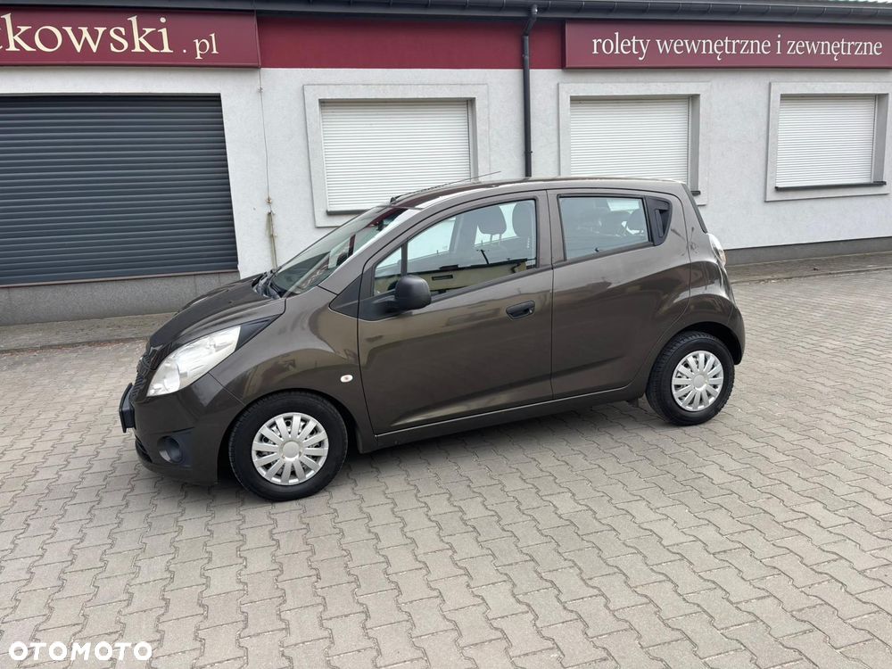 Chevrolet Spark - 24