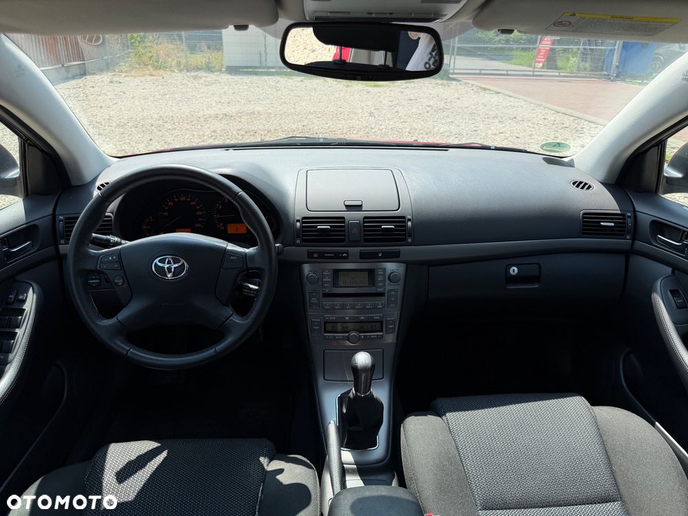 Toyota Avensis 2.0 VVT-i Sol - 13