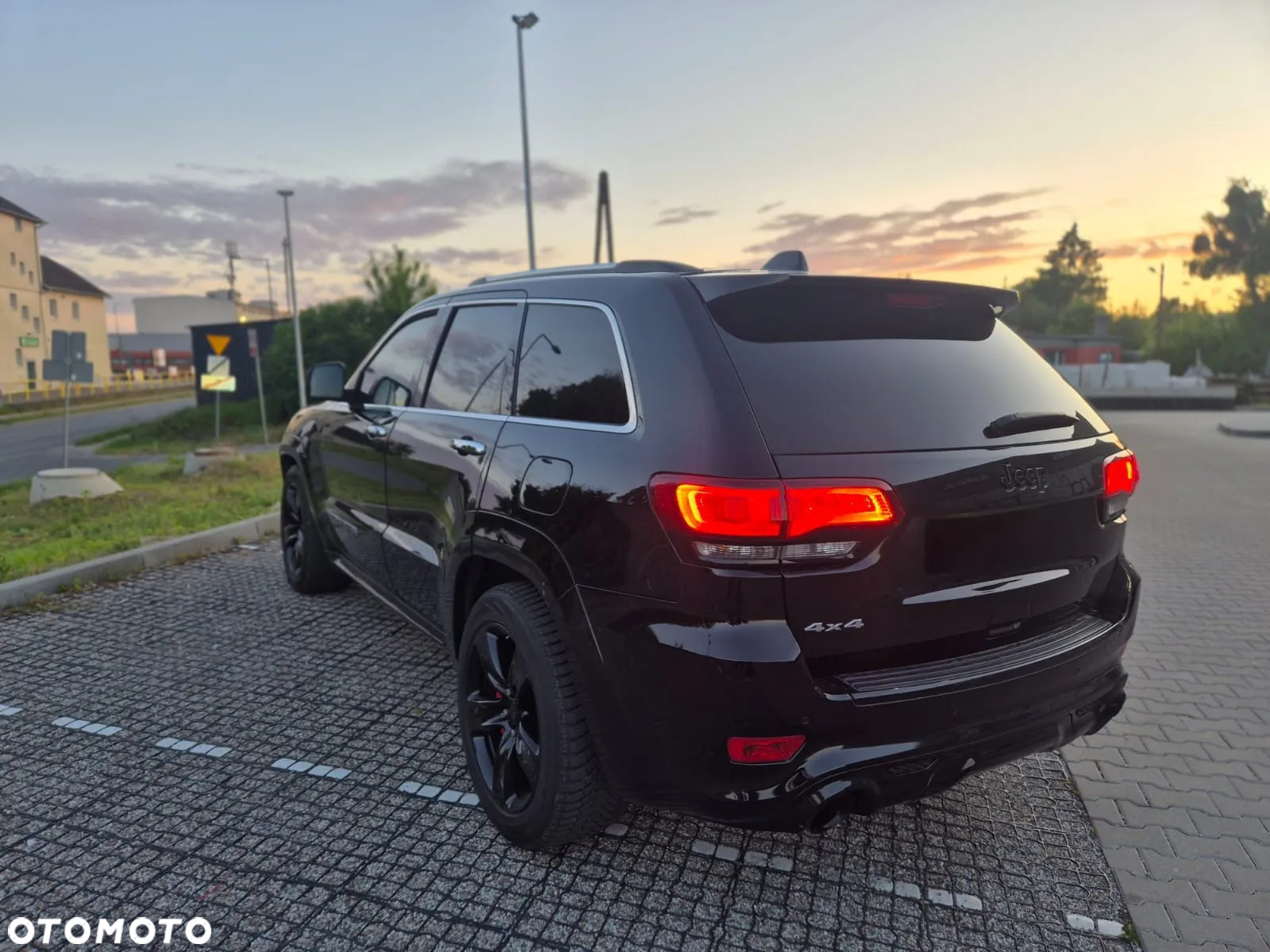 Jeep Grand Cherokee 6.4 V8 SRT8 - 11