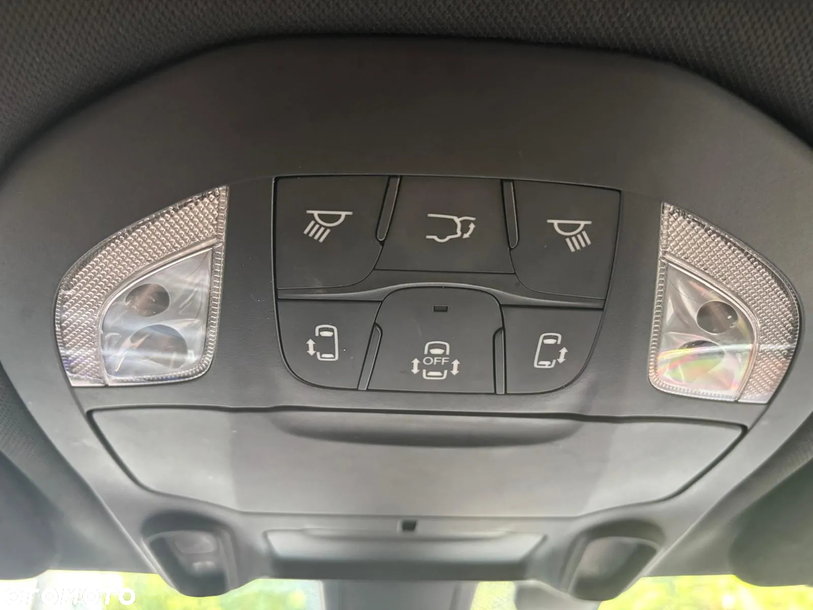 Chrysler Pacifica - 29