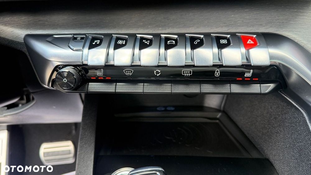 Peugeot 5008 - 30