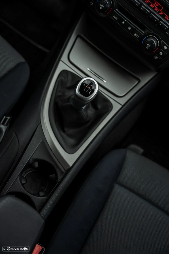 BMW 118 d - 23