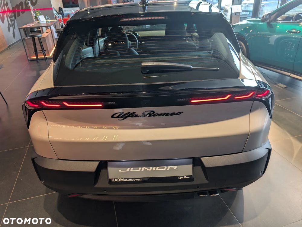 Alfa Romeo Junior 1.2 mHEV Ibrida eDCT - 5