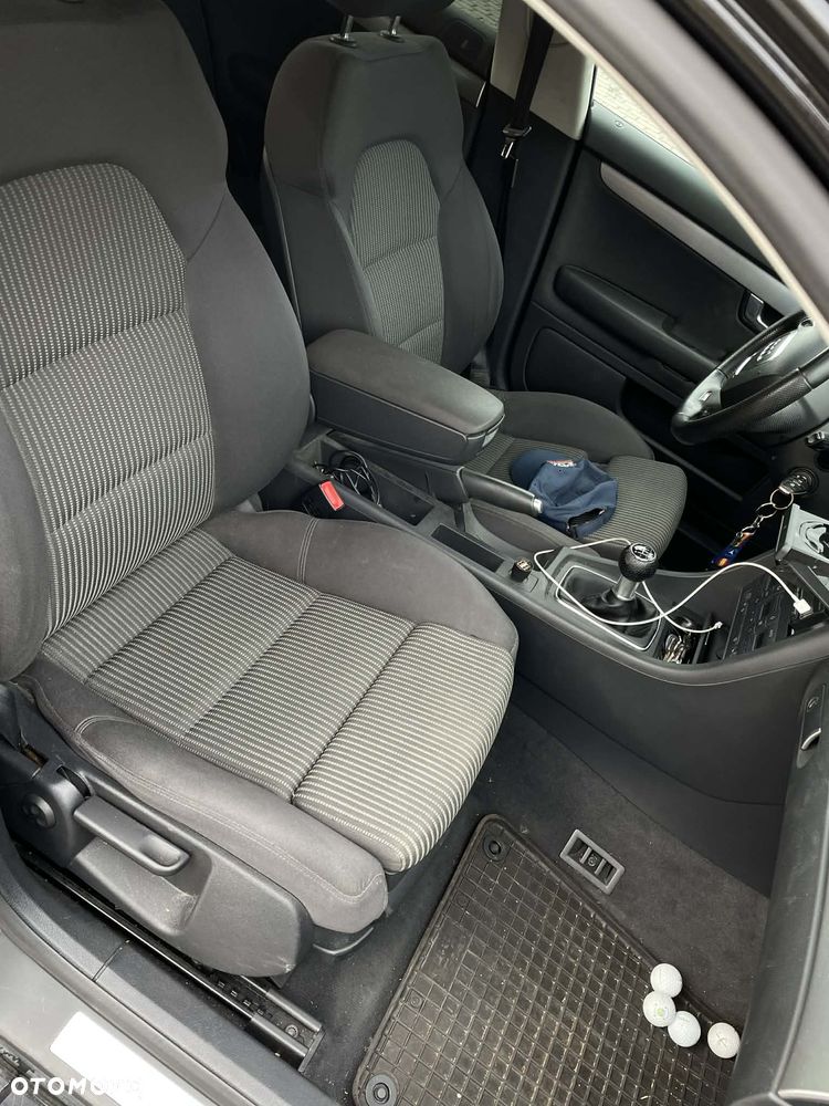 Audi A4 Avant 3.0 TDI Quattro - 38