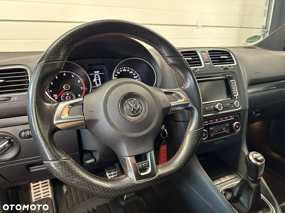 Volkswagen Golf 2.0 GTI Edition 35 - 16