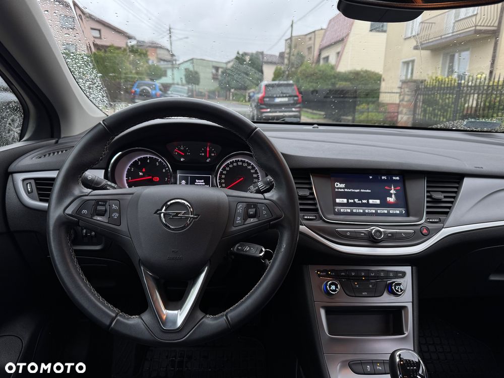 Opel Astra 1.4 T Enjoy - 10