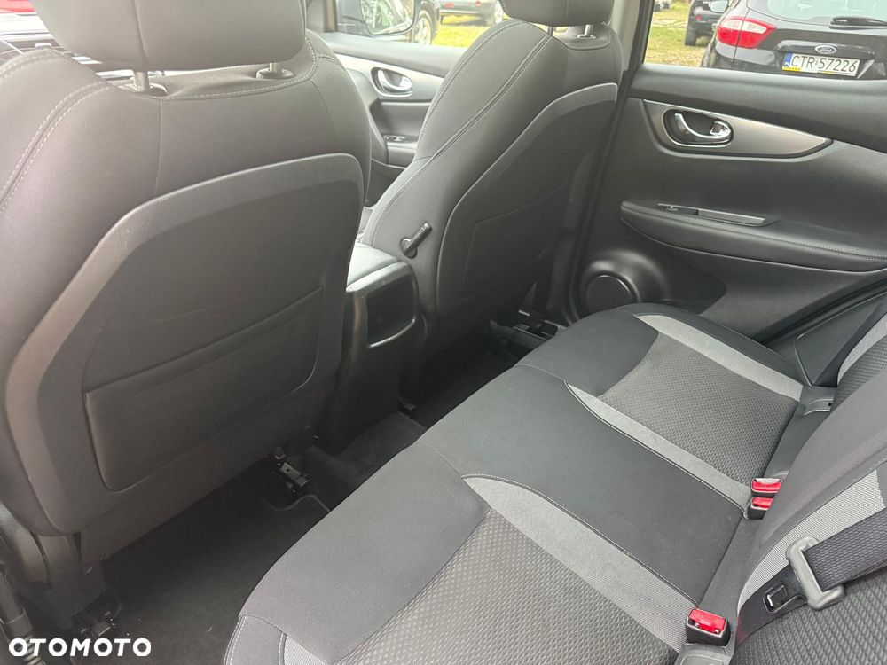 Nissan Qashqai 1.3 DIG-T N-Connecta - 19