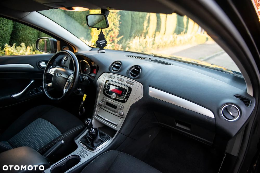 Ford Mondeo 2.0 TDCi Cool & Sound - 36