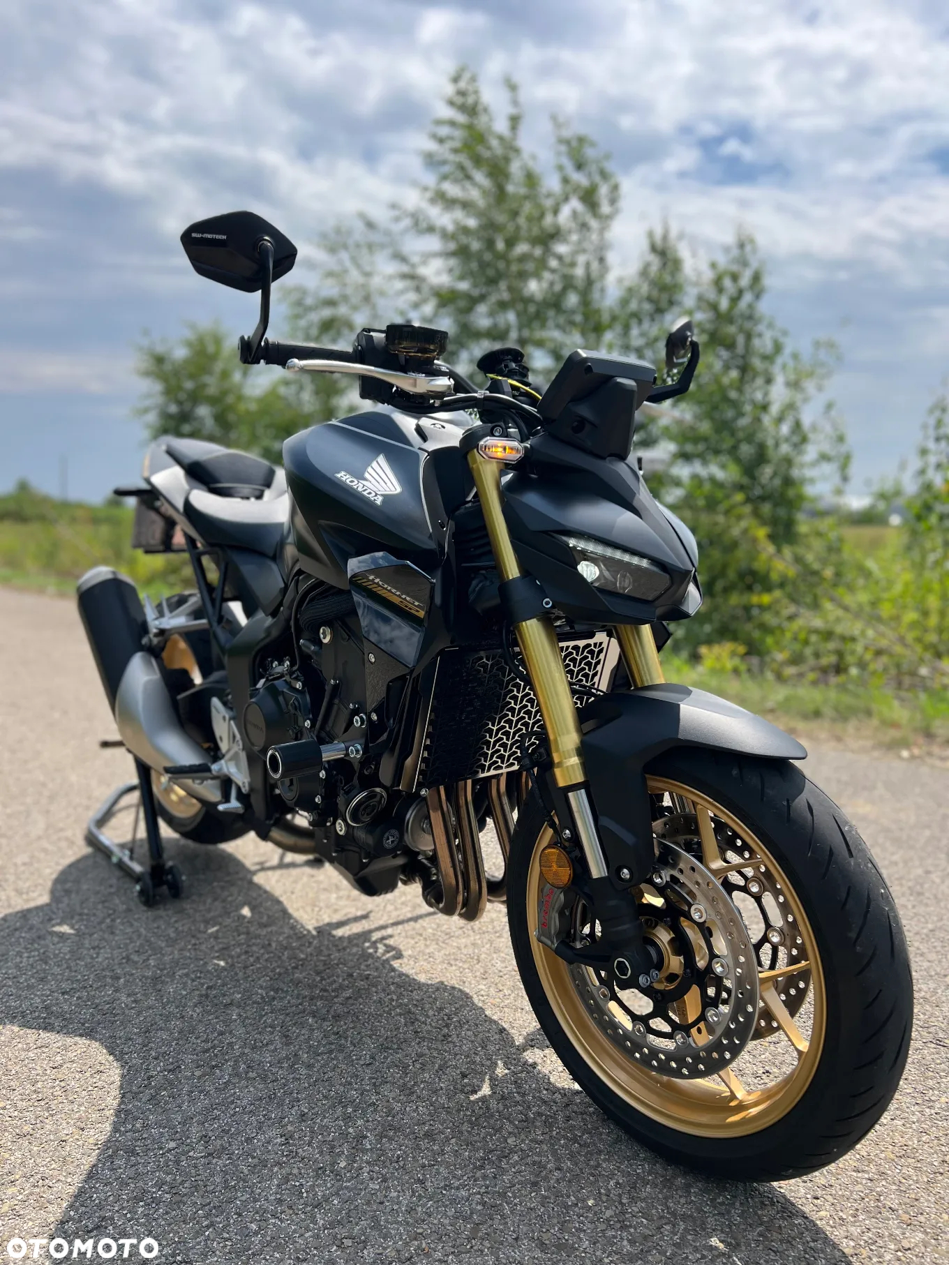 Honda CB - 2