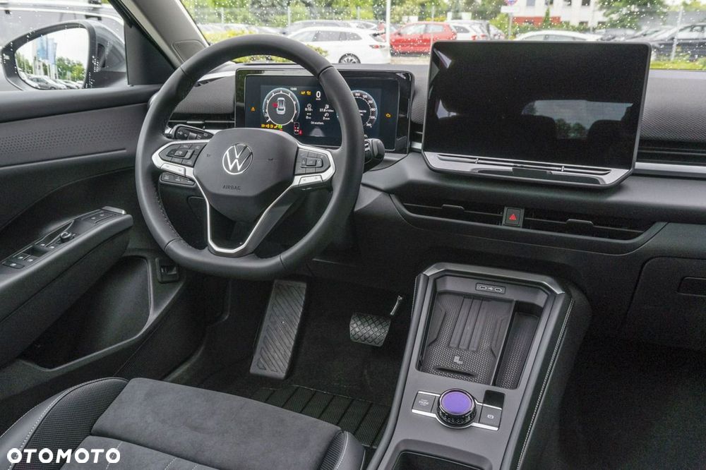 Volkswagen T-Roc - 20