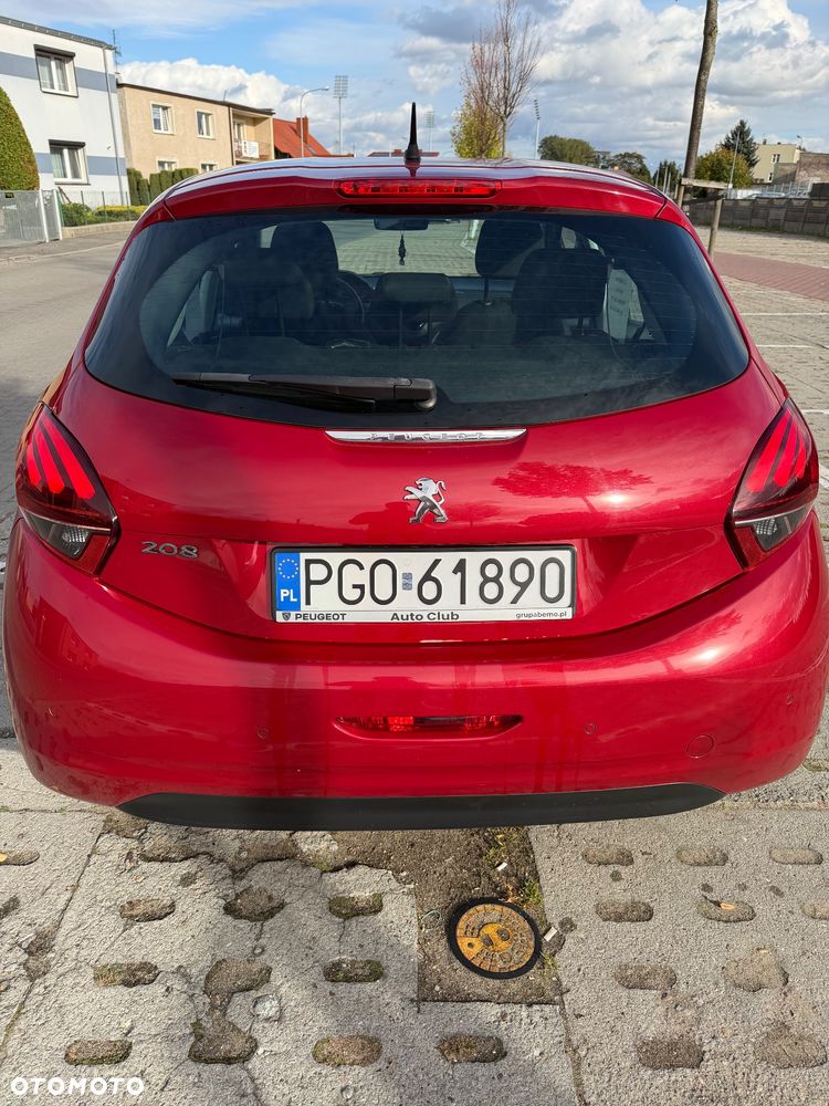 Peugeot 208 - 6