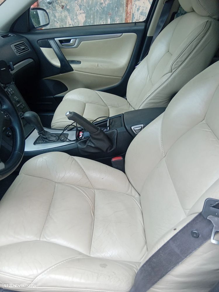 Volvo V70 - 11