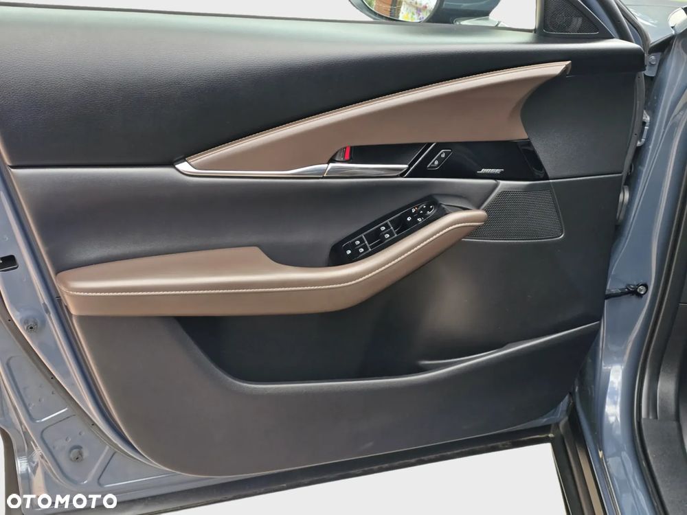 Mazda CX-30 SKYACTIV-X 2.0 M-Hybrid - 11