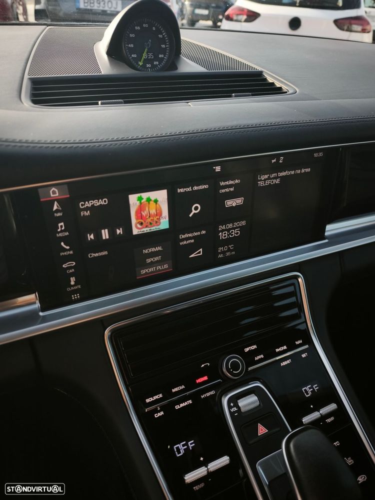 Porsche Panamera 4 E-Hybrid - 26
