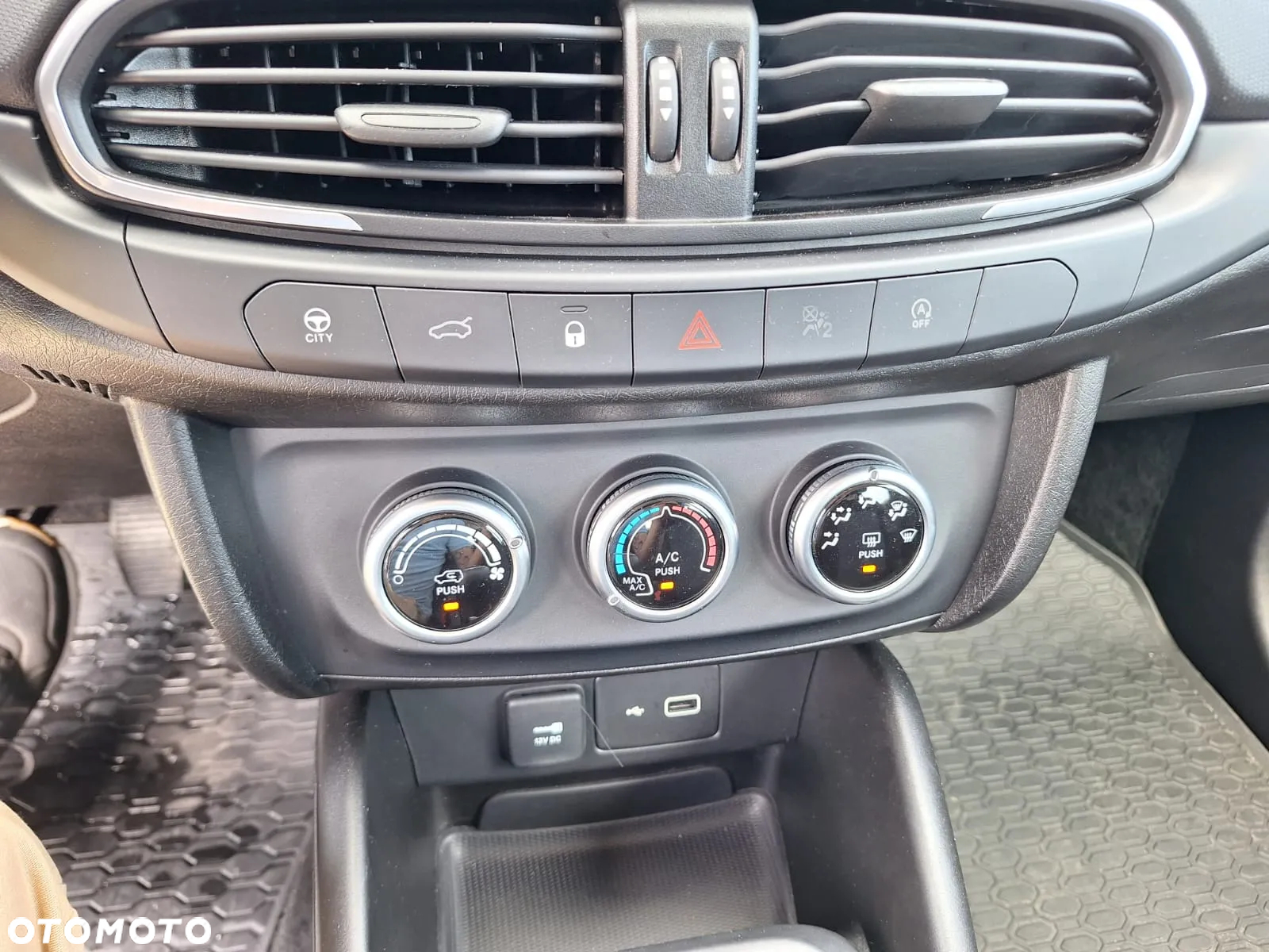 Fiat Tipo 1.0 T3 - 14