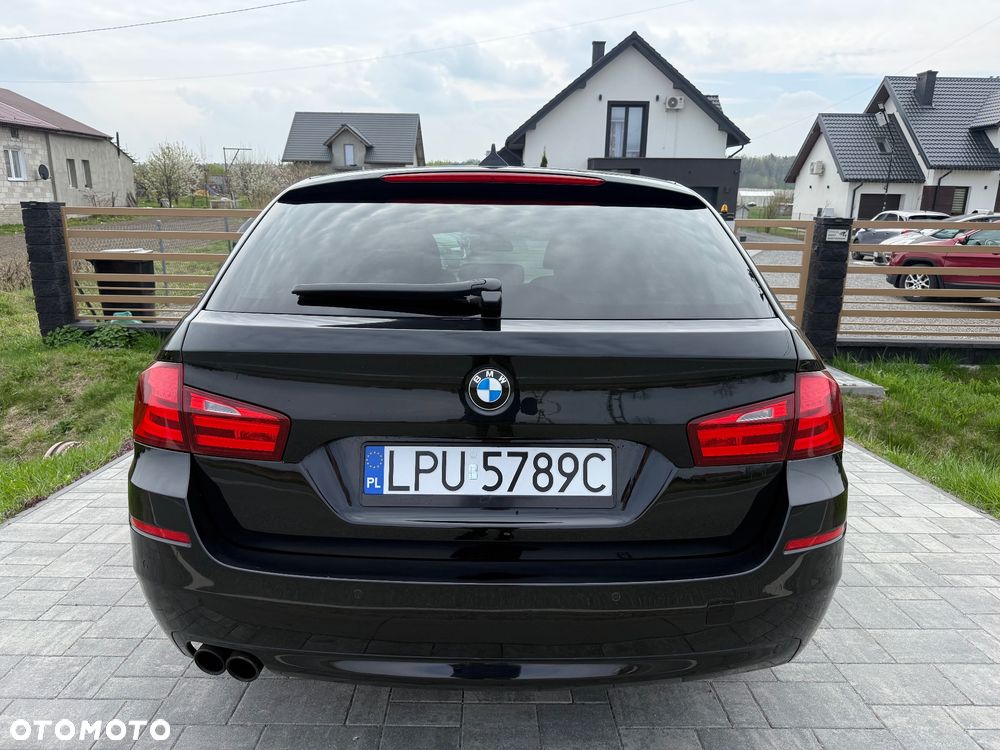 BMW Seria 5 525d Sport-Aut Luxury Line - 7