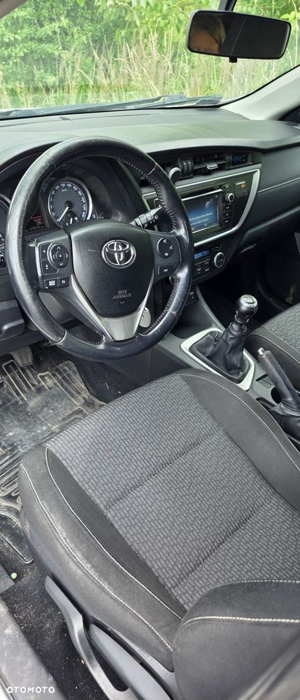 Toyota Auris - 8