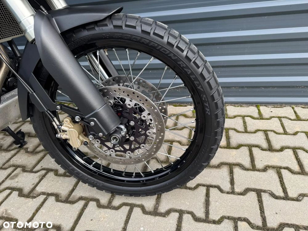 Triumph Tiger - 15