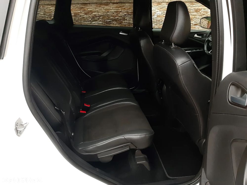Ford Kuga 2.0 TDCi 4x4 ST-Line - 30