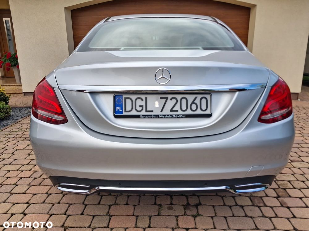 Mercedes-Benz Klasa C 180 7G-TRONIC Exclusive - 4