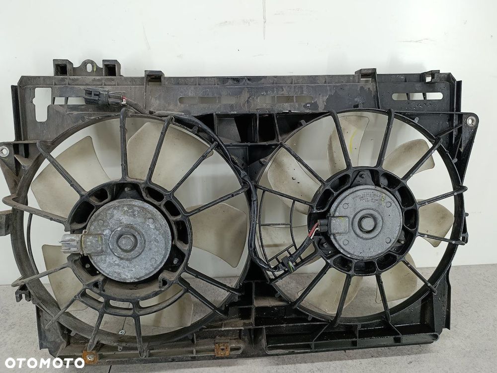 WENTYLATOR CHŁODNICY TOYOTA COROLLA VERSO II 422750-2520 DENSO 2.2 - 6