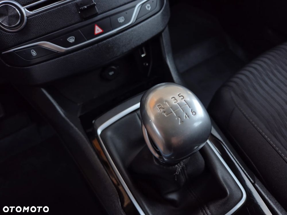 Peugeot 308 1.6 BlueHDi Allure S&S - 16