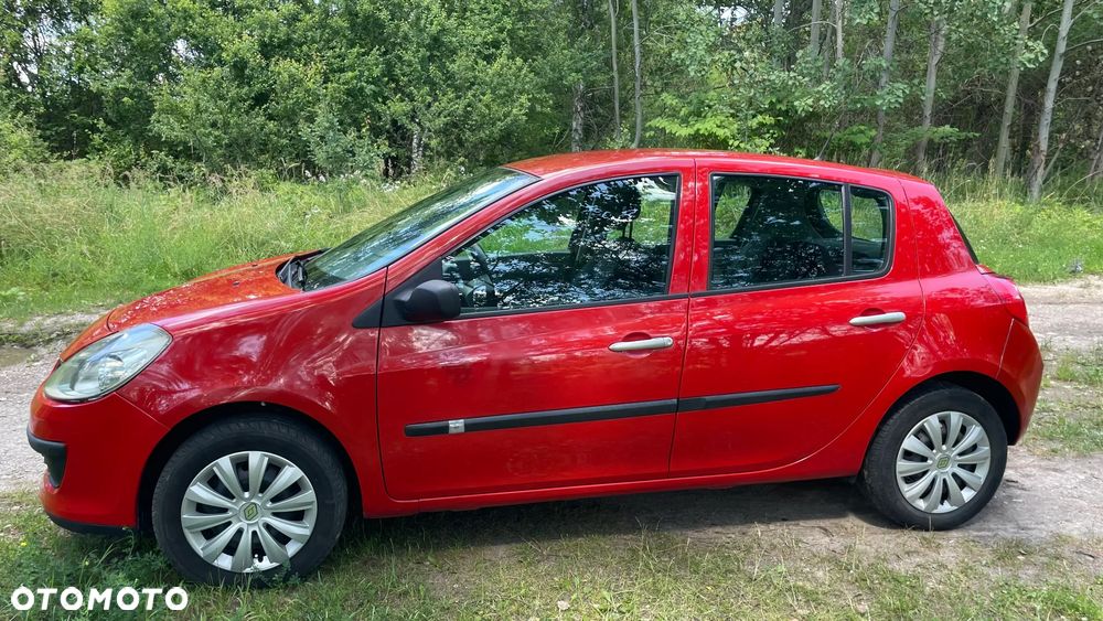 Renault Clio 1.2 16V All Inclusive - 2