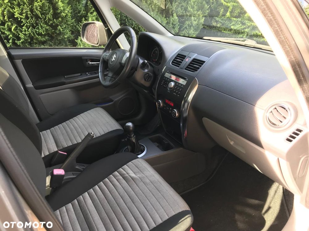 Suzuki SX4 1.6 VVT 4x4 Comfort - 30