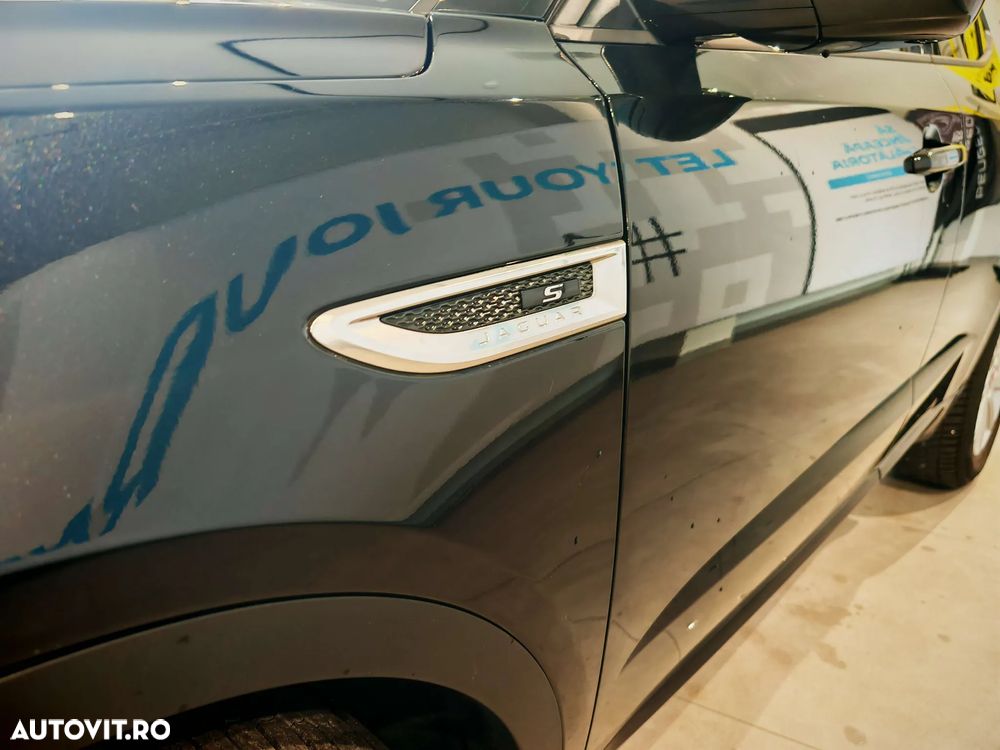 Jaguar E-Pace D180 AWD R-Dynamic S - 24