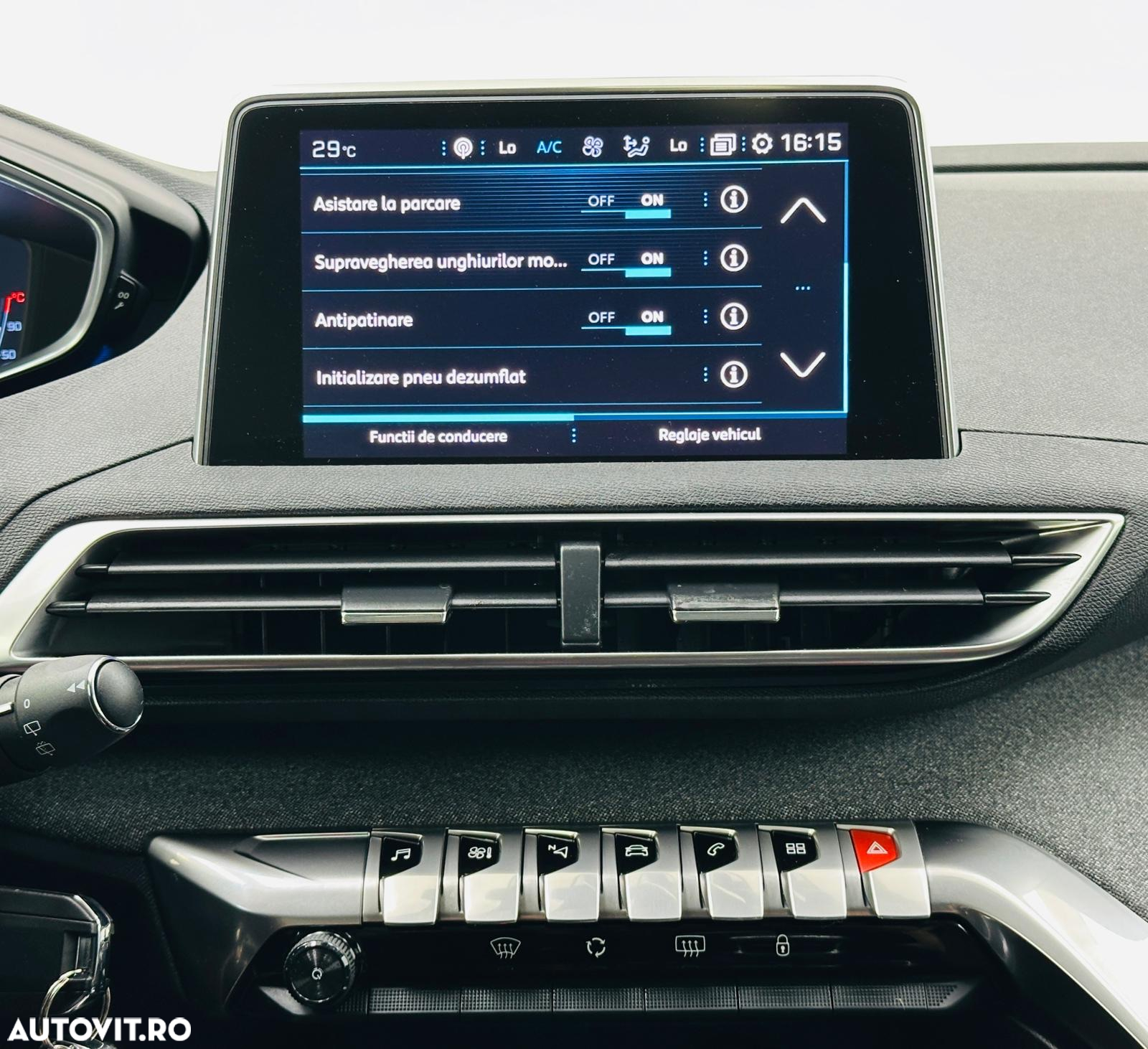 Peugeot 5008 - 34