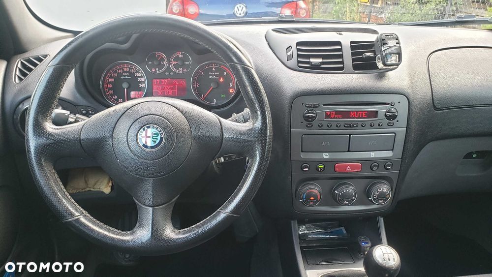 Alfa Romeo 147 - 4