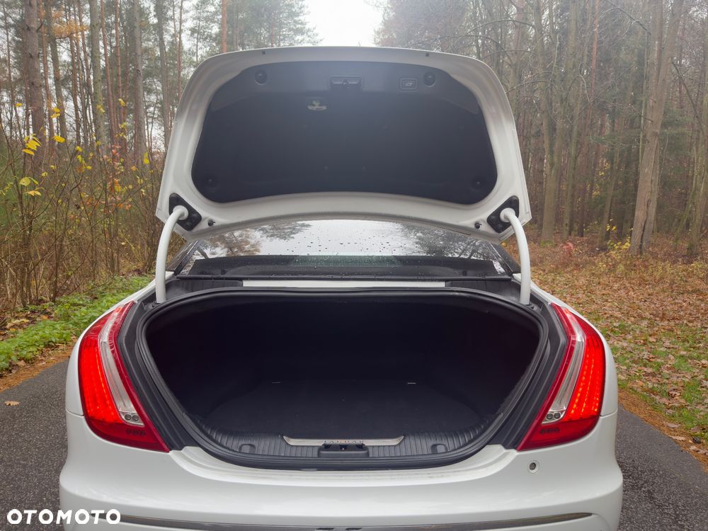 Jaguar XJ 3.0 V6 Kompressor AWD Langversion Portfolio - 15