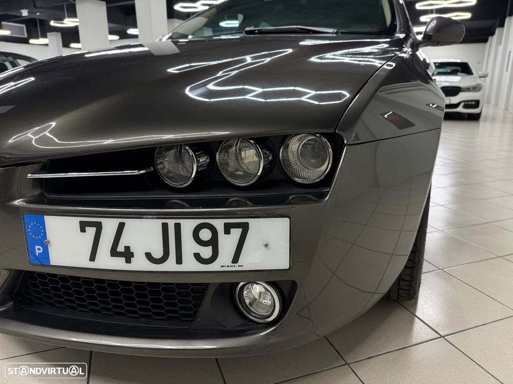 Alfa Romeo 159 Sportwagon 1.9 JTDM 16V DPF Impression - 12