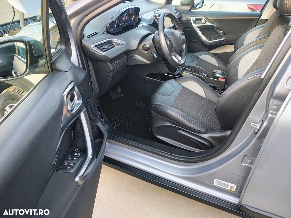 Peugeot 2008 PureTech 110 GPF Stop&Start EAT6 Allure - 24