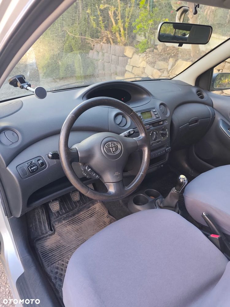 Toyota Yaris 1.3 VVT-i Sol - 12