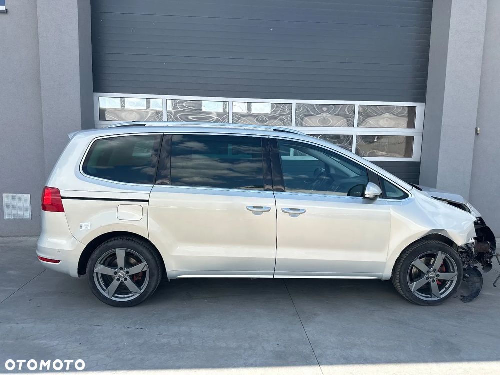 Volkswagen Sharan 2.0 TDI DSG Blue Motion Highline - 6
