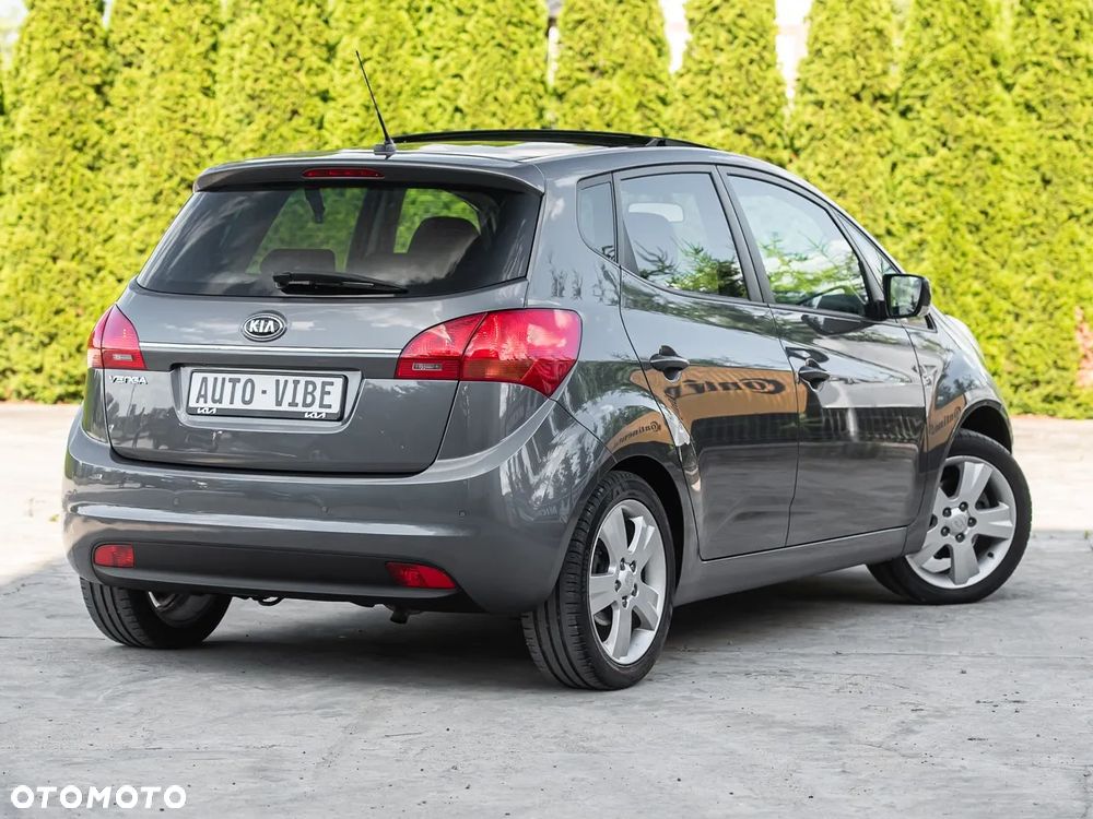 Kia Venga 1.4 CVVT Titanium Collection - 13