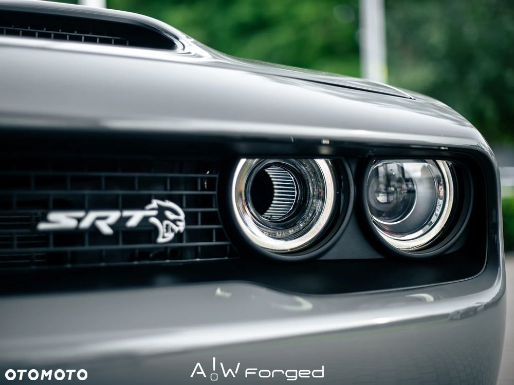Dodge Challenger 6.2 Hellcat - 36
